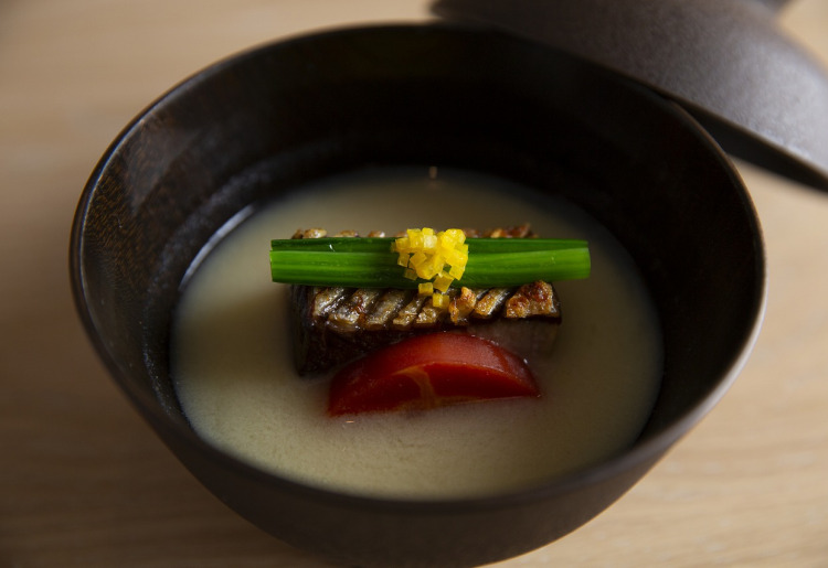 向上心あふれる料理人が丹精込めて作る逸品